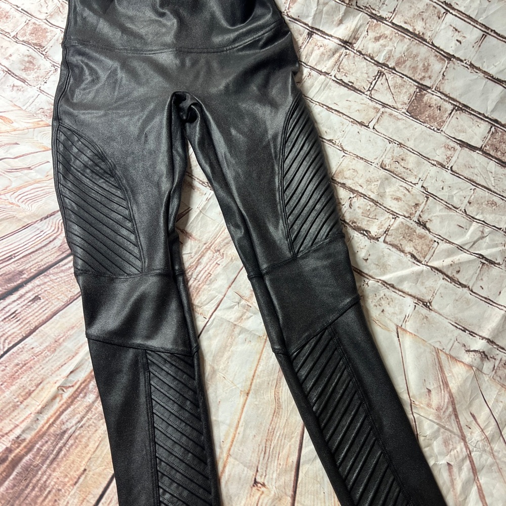 Spa x Moto vegan leather legging